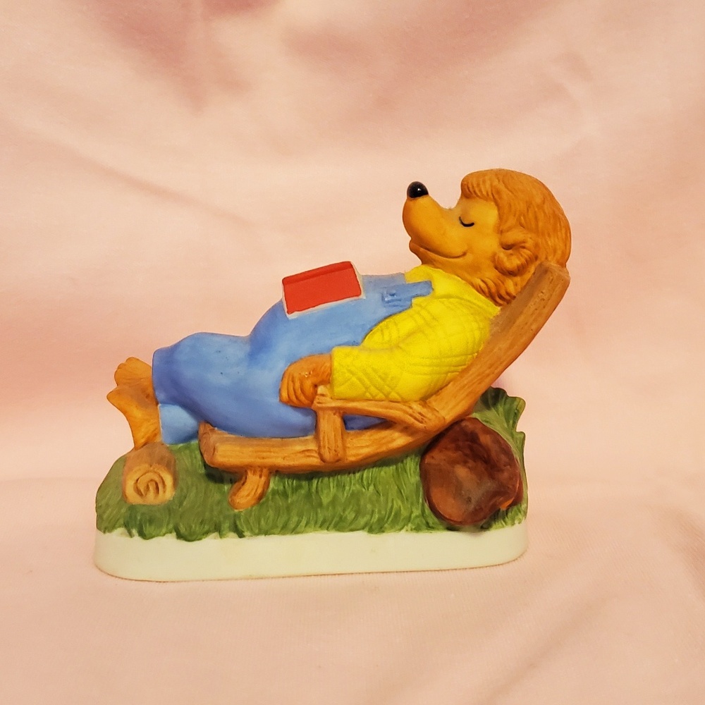 Vintage Berenstain Bears Afternoon Snooze ceramic figurine, good condition